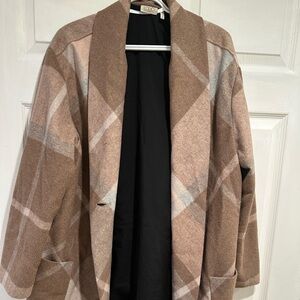 LOGO by Lori Goldstein Tan and Gray Accessories with Timeless Style